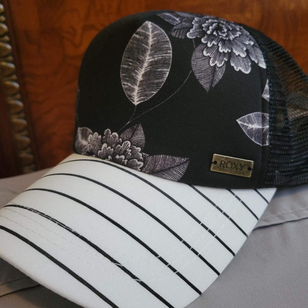 Roxy Hat